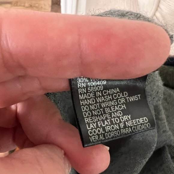 Antonio Melani Charcoal Gray Relaxed Fit Sweater Size M - Picture 9 of 10